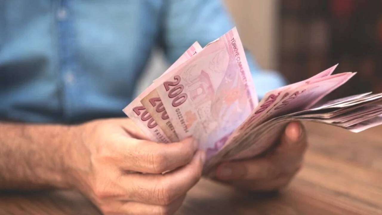 EYT'den sonra ikinci hamle: Kademeli emeklilik geliyor, tarih verildi! Erdoğan'ın masasında 8
